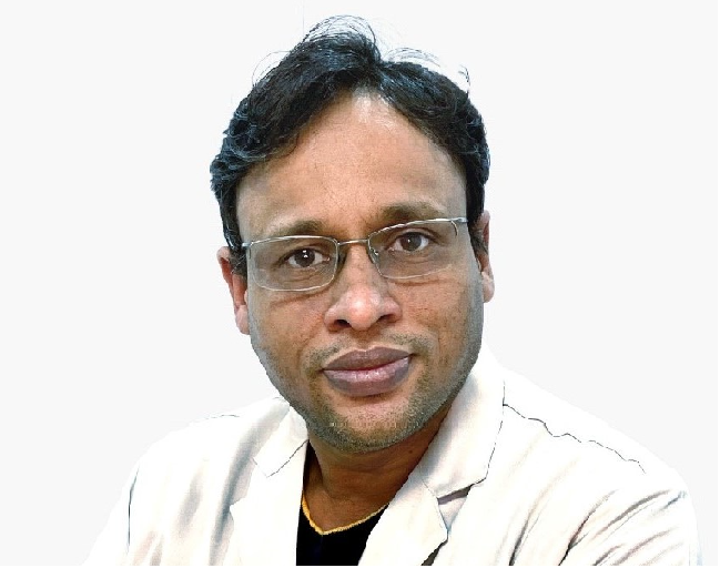 Dr. MUKESH GOYAL 